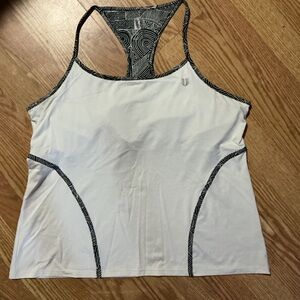 EleVen by Venus Williams White and Black Tank Top With Built In Bra Size XL